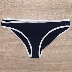 Athleta Clean Medium Bound Bottom Black/White M